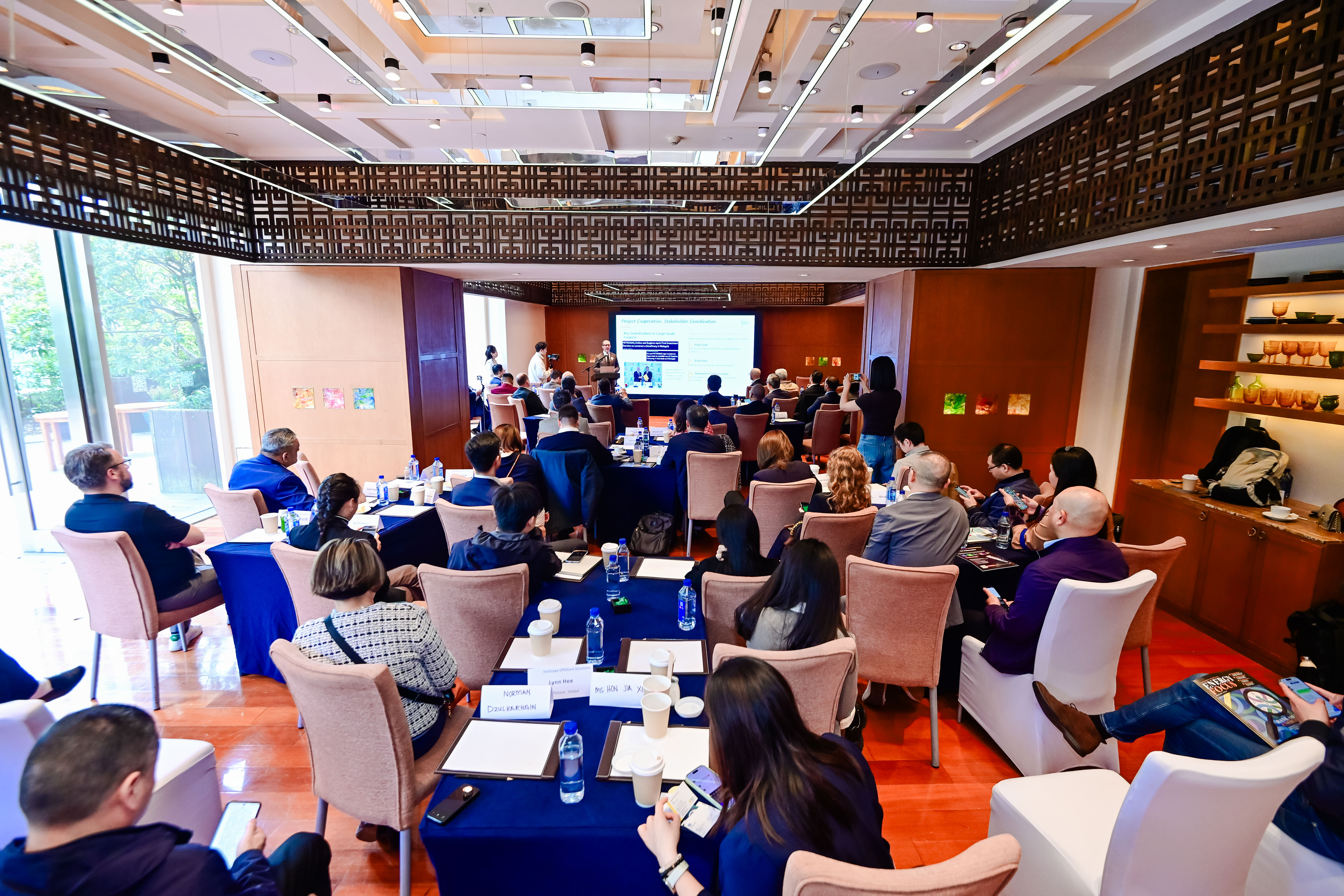 Full conference hall at the EIC × IntelliS Global Shanghai Energy Forum
